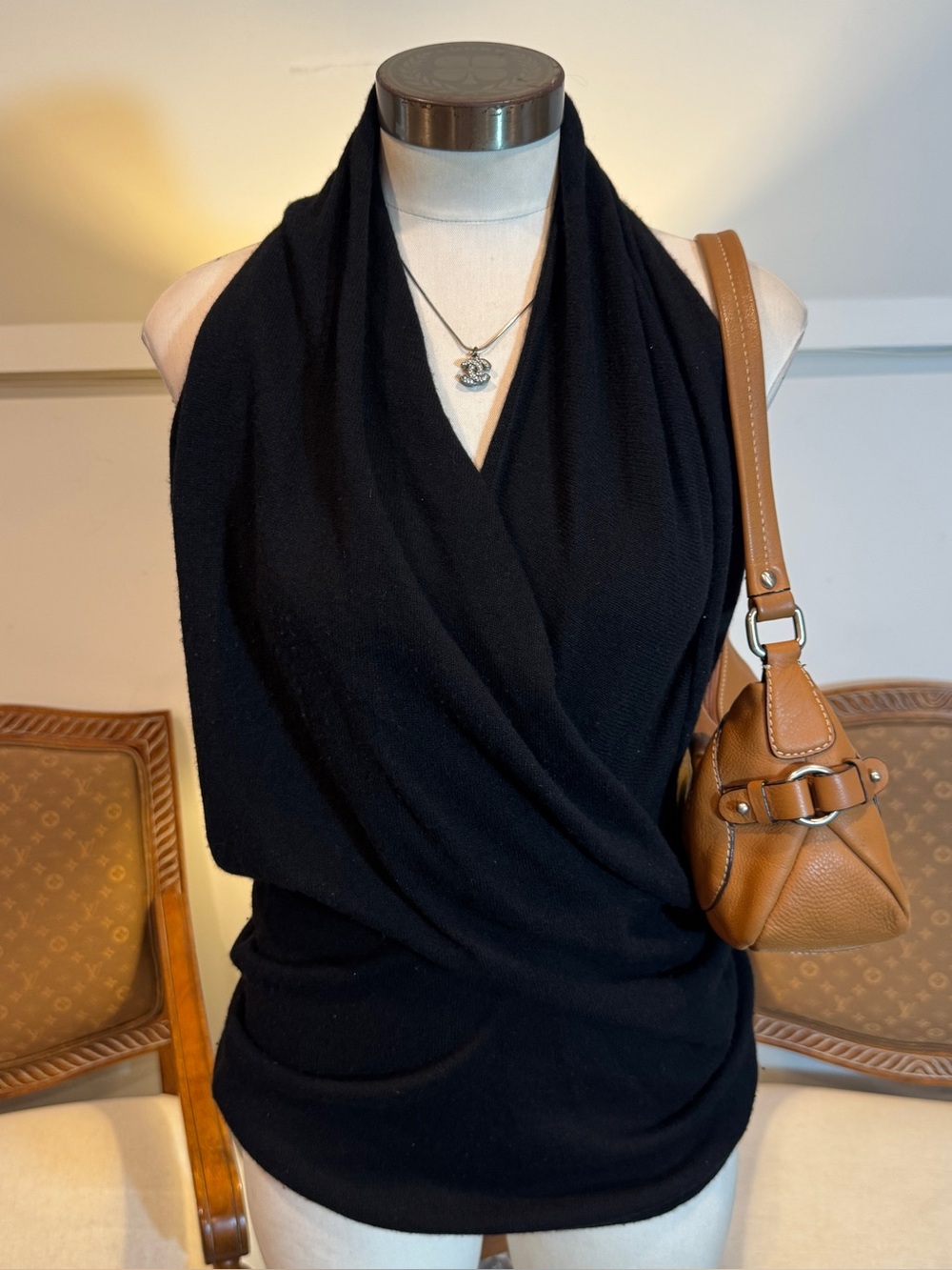 Vince Black Cashmere Wrap / Sleeveless Drape Top Halter Neck Size M